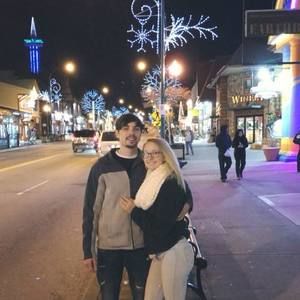 Meet your Posher, Lindsey